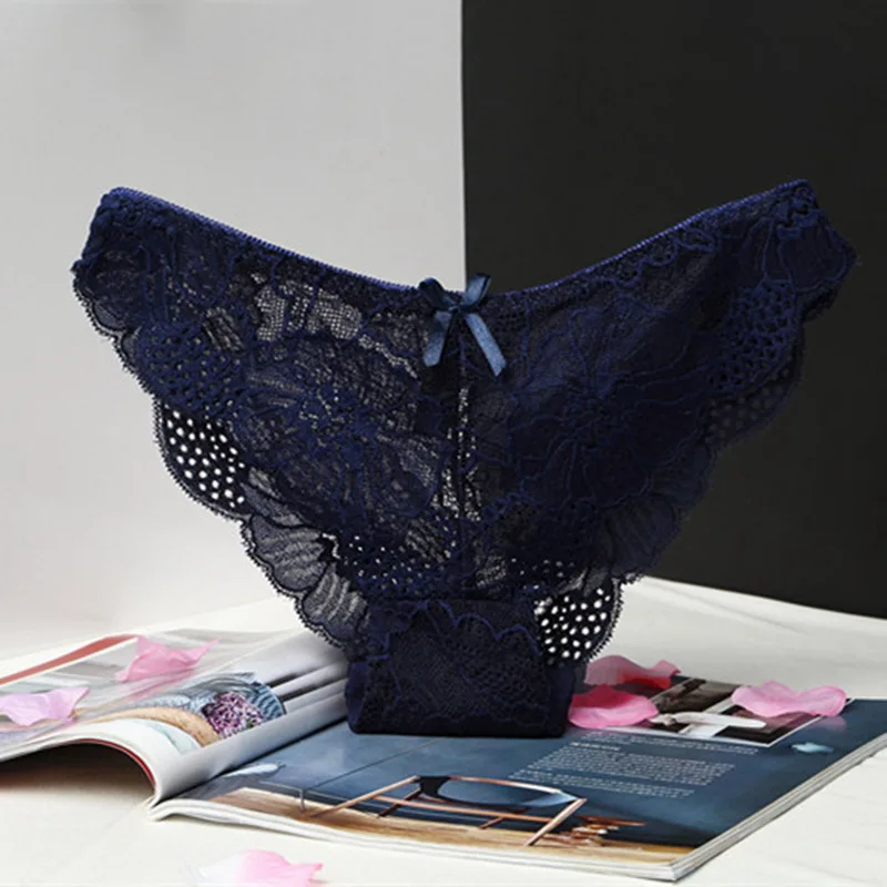 Трусики женские кружевные однотонные бесшовные с Т-образной спинкой |