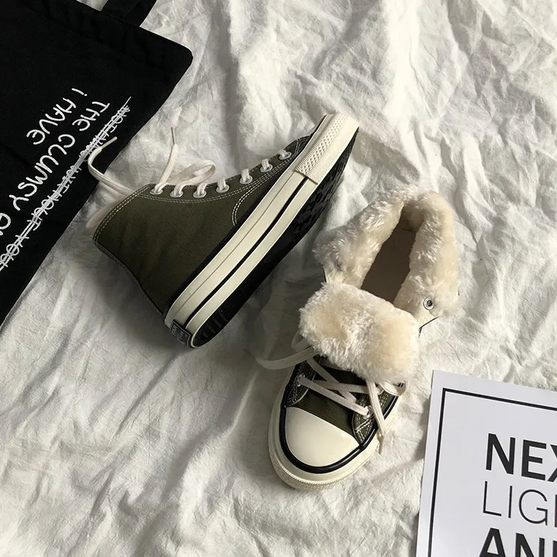 Вулканизированная обувь женская зимняя парусиновая с высоким берцем в стиле