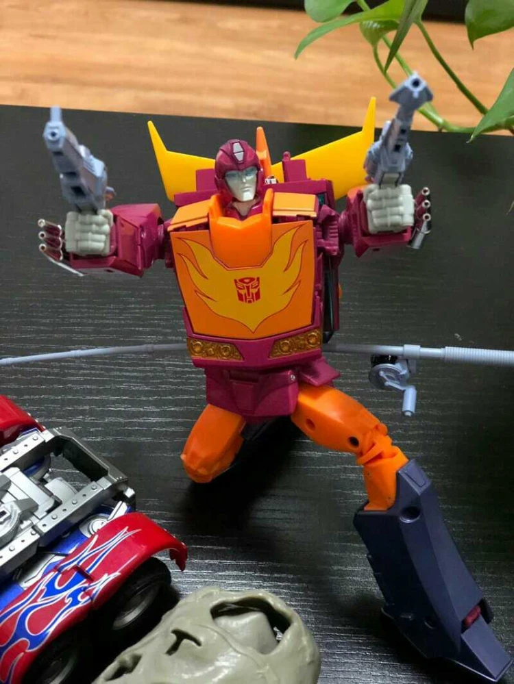 Экшн фигурка Takara Tomy Transformer G1 MP 28 MP28 Hot Rod без монеты коллекционная игрушка|Игровые