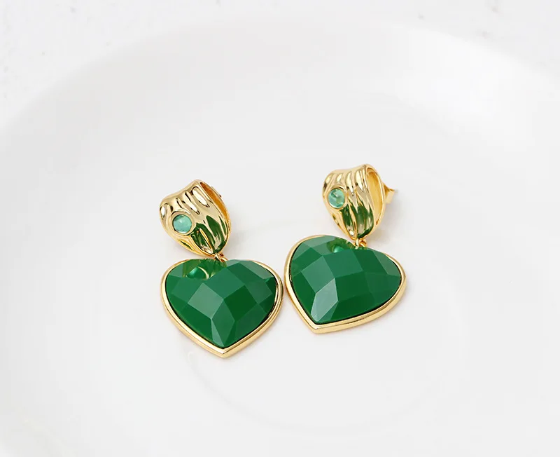 

New peach heart earrings retro literary temperament earrings