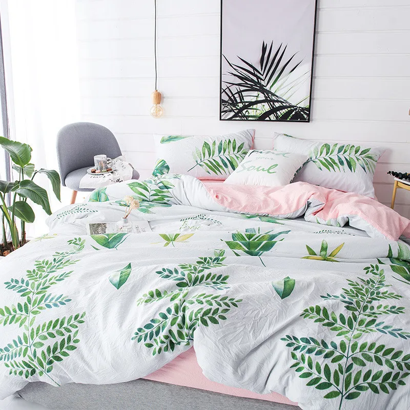 Комплект постельного белья с простыней и подушками из мягкого хлопка эффектом