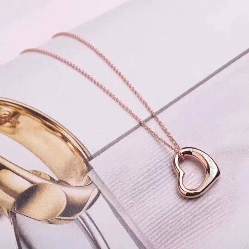 

1:1 925 Sterling Silver European And American Classical Style Hollow-Shaped Necklace, Exquisite Craftsmanship For Ladies