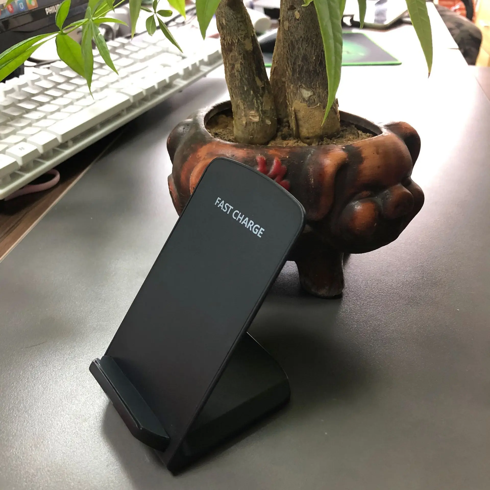 10 Вт Беспроводная зарядка Быстрая Телефон держатель подходит для iPhone Samsung Google LG