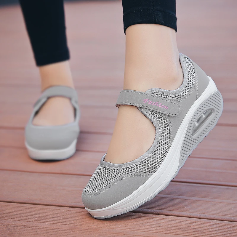 

Women Tennis Shoes Breathable Mesh Height-increasing Non-slip Female Footwear Outdoor Walk Sneakers Thick Bottom Platform