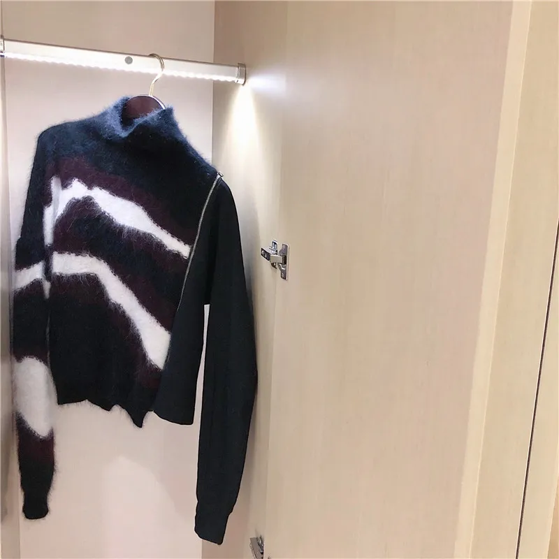 

Light cooked bottom, fashionable and lazy design, pullover knitted sweater, women's fashion, loose and thick, autumn and