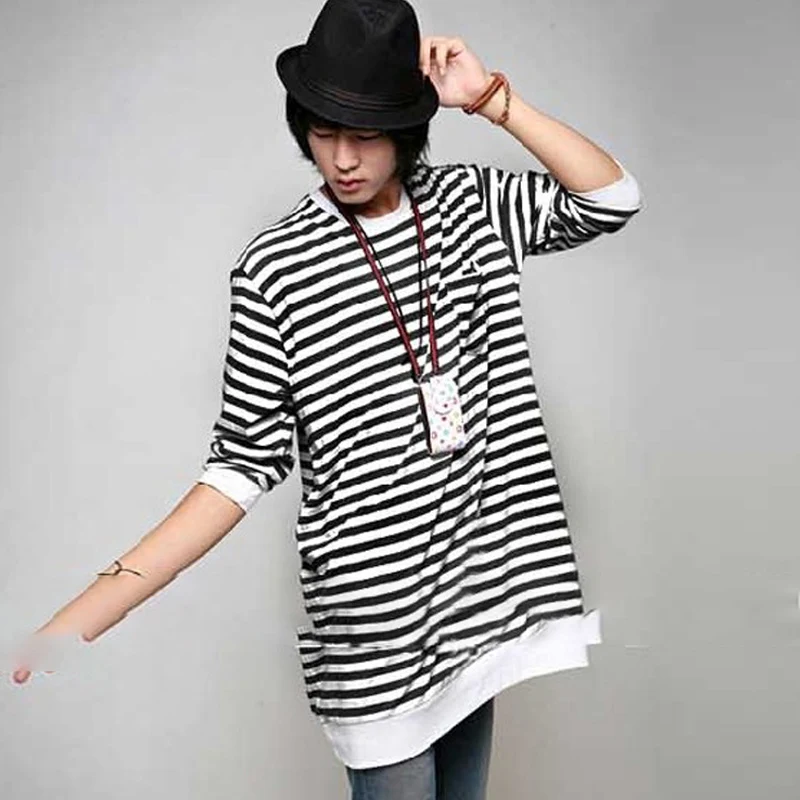 Корейская версия взрывобезопасной длинной черно белой футболки с длинным