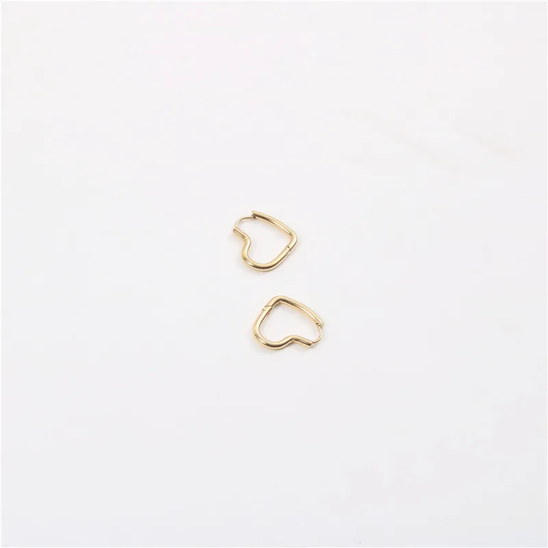 

14k Gold Plated Stainless Steel Vintage Heart Painless Hoop Earring Simple Stacking Earrings Precious Gifts Jewelry For Women