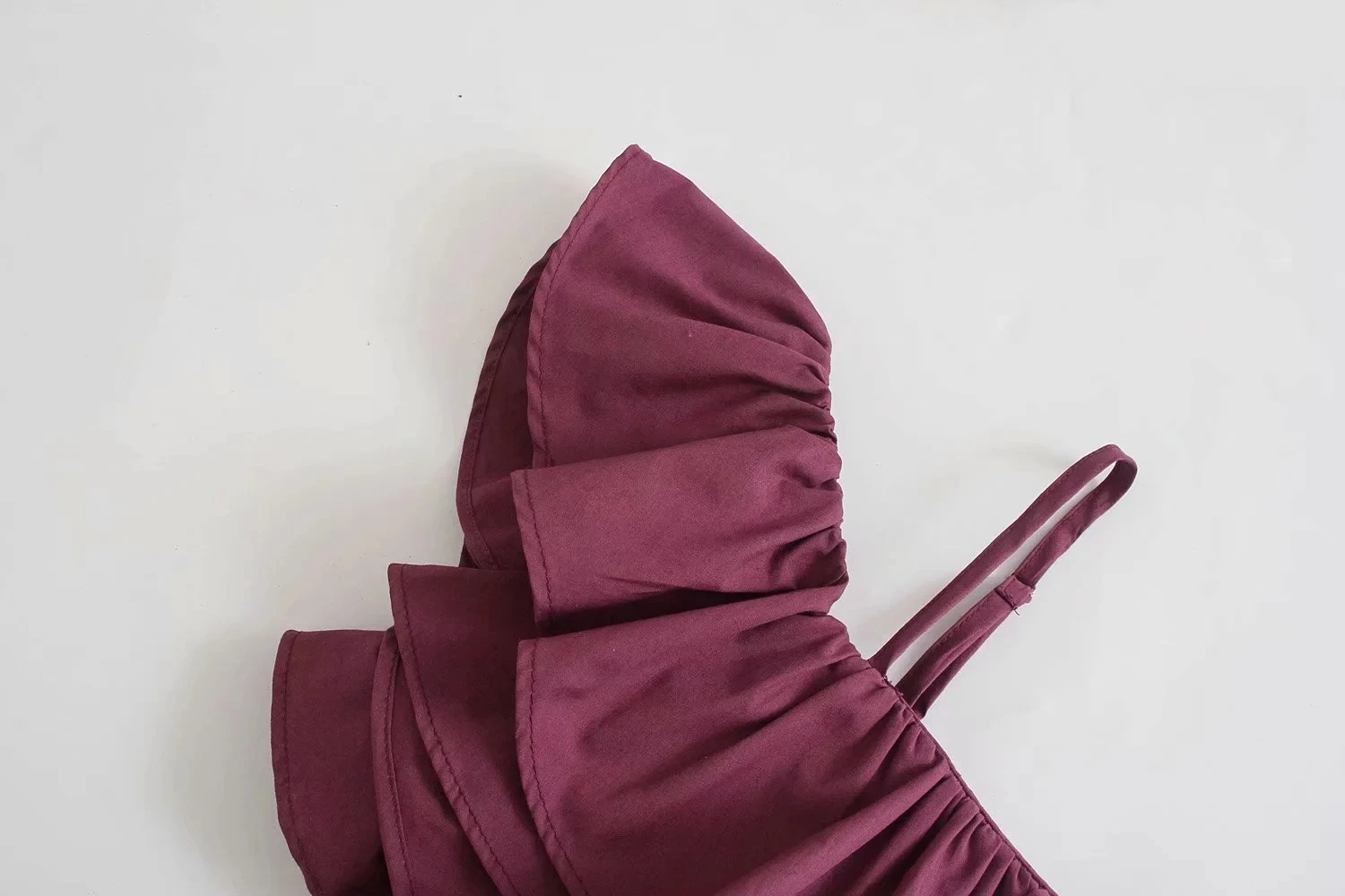 

Withered England Style Fashion High Street Cascading Spaghetti Strapless Sexy Midi Dress Women Summer Party Dress Women Vestidos