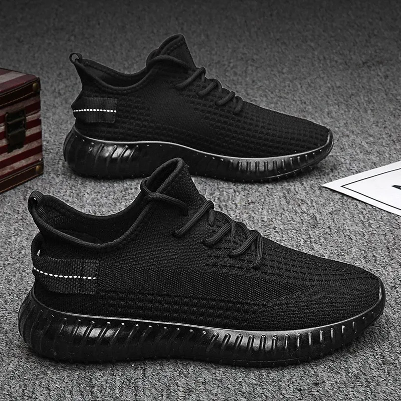 

Новая модная мужская и женская обувь