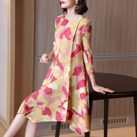 dress for women french style spring and autumn new fashion printed three quarter sleeve elastic miyake pleated loose