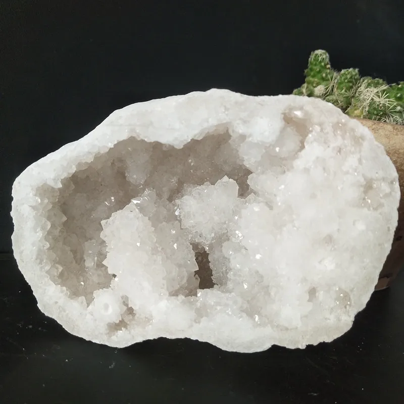 300-350g natural White agate geode crystal cluster Cornucopia feng shui Decorative stone gemstones | Дом и сад