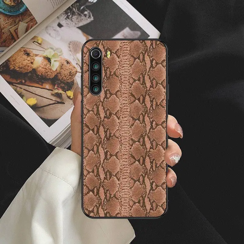 

Luxury Relief Sexy Python Snakeskin Leather Phone Case For Samsung S6 S7 Edge S8 S9 S10 E lite2019 S20 Plus Cover Fundas Coque