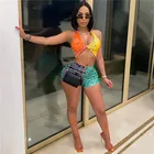 Женский спортивный костюм из 2 предметов, привлекательный костюм с принтом, бюстгальтер с открытыми плечами и V-образным вырезом, кроп-топ с высокой талией и велосипедные шорты, 2021