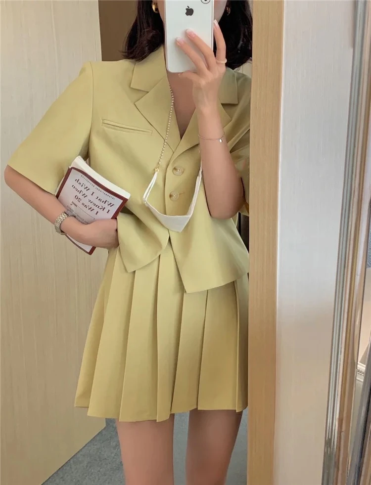 

Summer Women's Skirt Set Set College Wind Lapel Short Sleeve Blazer Pleated Skirt Solid Ladies Two-Piece Set