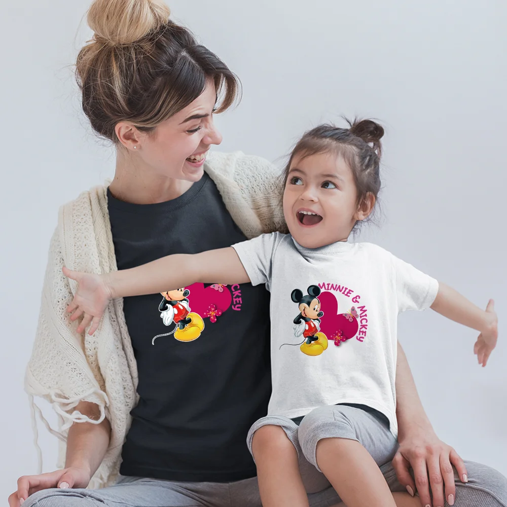 

Disney Family Matching Clothes Fashion T-shirts Black White Tee Harajuku Mickey Mouse Printing Kawaii Dorpship Short Sleeve Cute