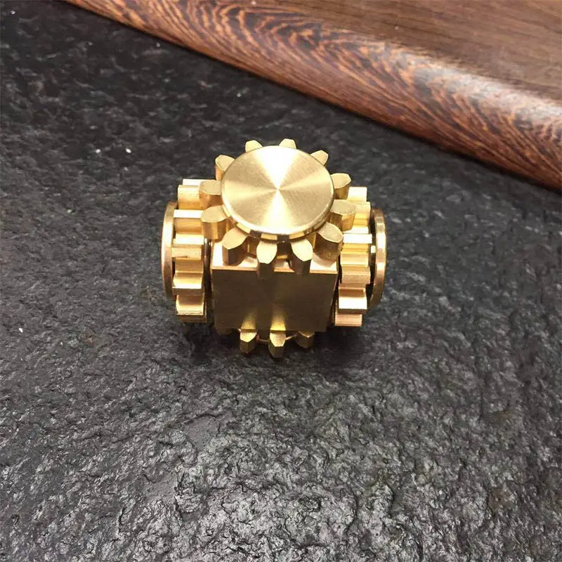 

Fingertip Gyro Gear Linkage Cube Pure Copper Finger Mechanical Gyro Adult Decompression Toys Gift