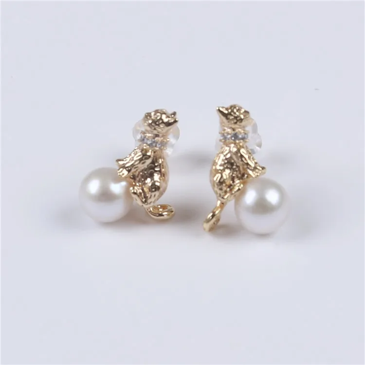 

Cat shape Alloy Fitting 5.5-6mm Round Shape Pearl natural freshwater pearl Earring