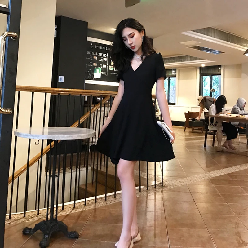 Женское летнее платье большого размера с пышной юбкой черная облегающая юбка