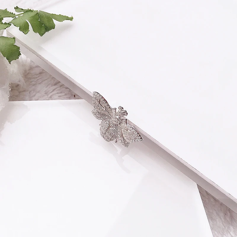 

Bee shaped Brooch 925 pure silver micro inlaid zircon leisure elegant fashion personality high-end women
