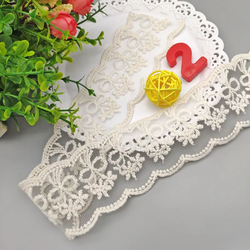 

5 yards white Lace ribbon fabric Webbing Decoration Bowknot Gift Packing Polyester Material DIY Clothing Skirt Accessories