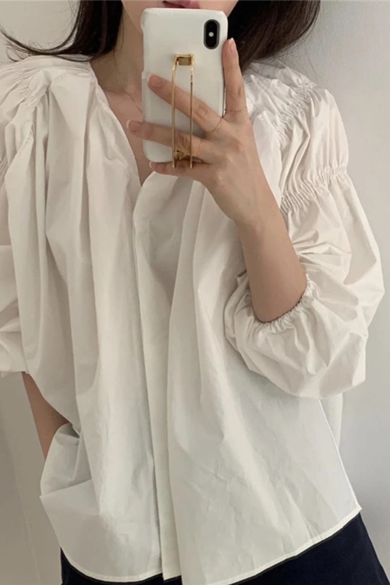 

Korean Summer Pleating Lantern Sleeve Shirt Women V Neck Loose Long Sleeve Casual Blouses Female Straight Women Top