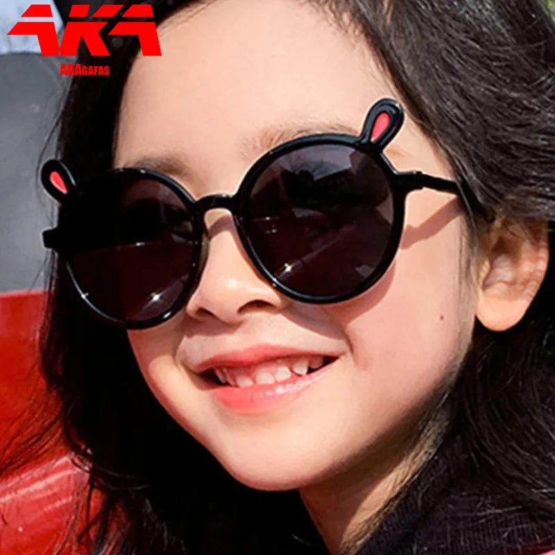 

AKAgafas Classic Sunglasses Children Cute Sun Glasses for Kids Fashion Brand Designer Eyeglasses Pink Goggle Shades for Boy Girl
