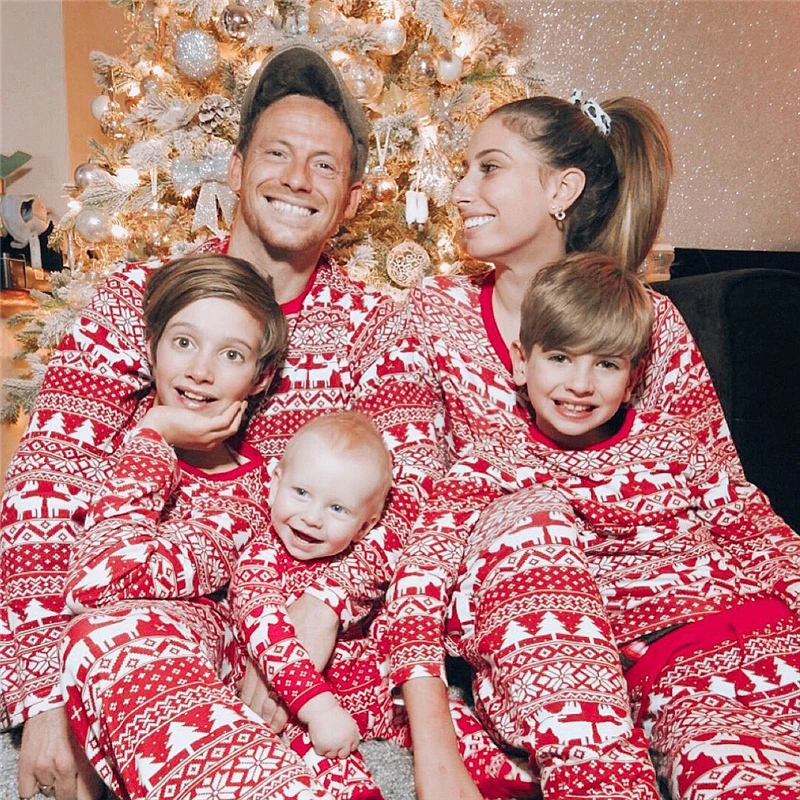 

Christmas Family Matching Outfits Pajamas Sets Cartoon Elk Tree Snowflake Printed Adult Kid Family Sleepwear Xmas Clothes