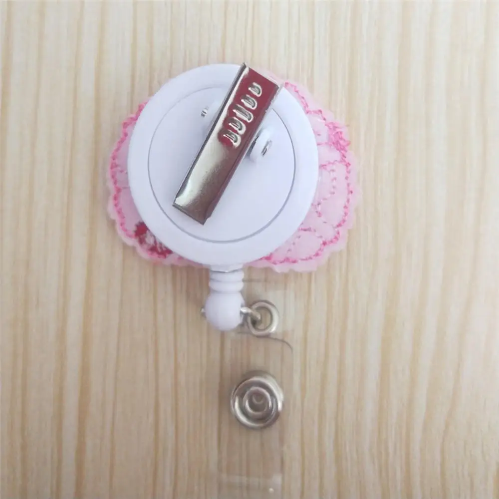 

1PCS Cute Pink Brain Badge Reel Retractable Nurse Badge Holder Felt Nursing Name Badge Holder for Women Nurse Stationery