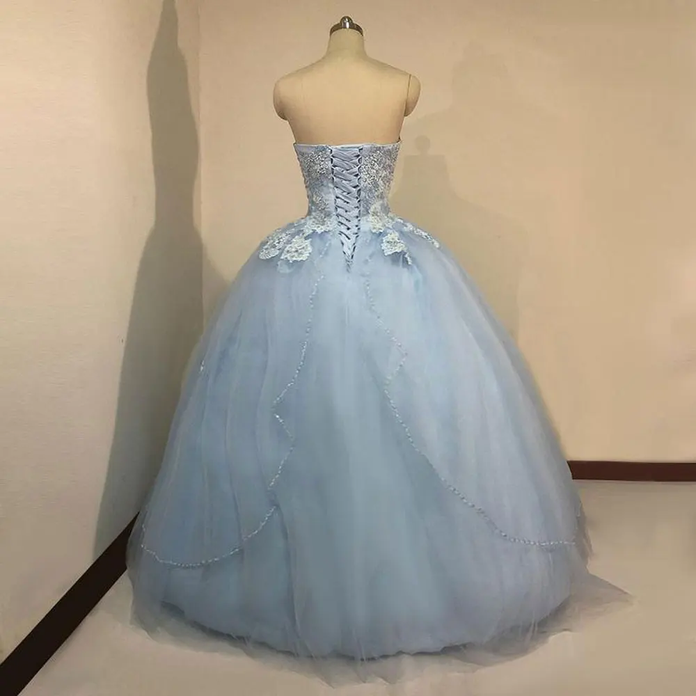 

2020 Blue Luxury Quinceanera Dresses Plunging Neck Lace Appliqued Ball Gown Girls Pageant Dress Customized Sweet 16 Dresses