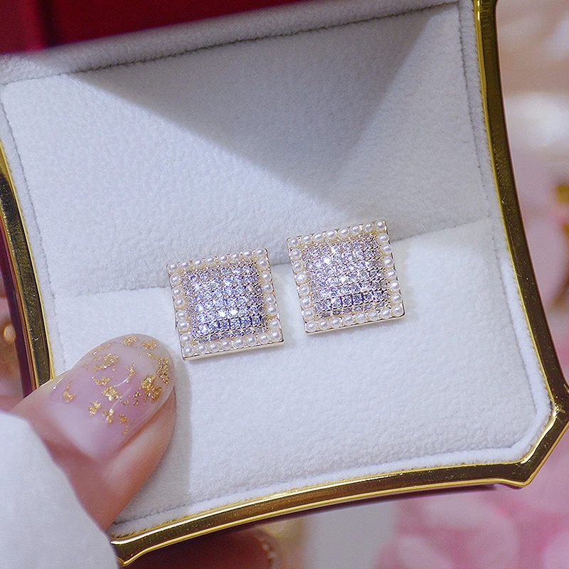 

Изысканный микро инкрустация Стразы квадратный Форма в виде капель с кристаллами в форме женские элегантные ААА кубического циркония жемч...