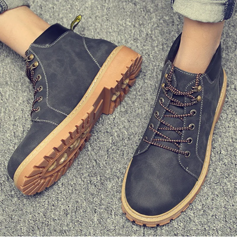 Ботинки мужские короткие сапоги однотонные Ботильоны на низком каблуке новые