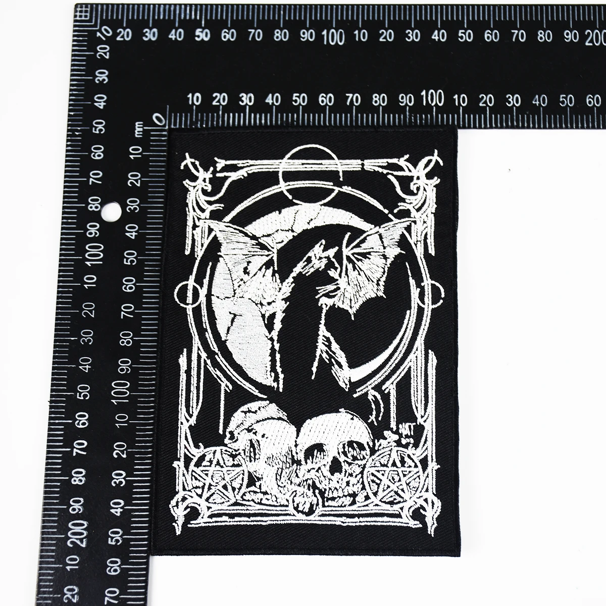 Крутая вышивка с изображением Луны кота крыльев черепа сделай сам термоклейкая