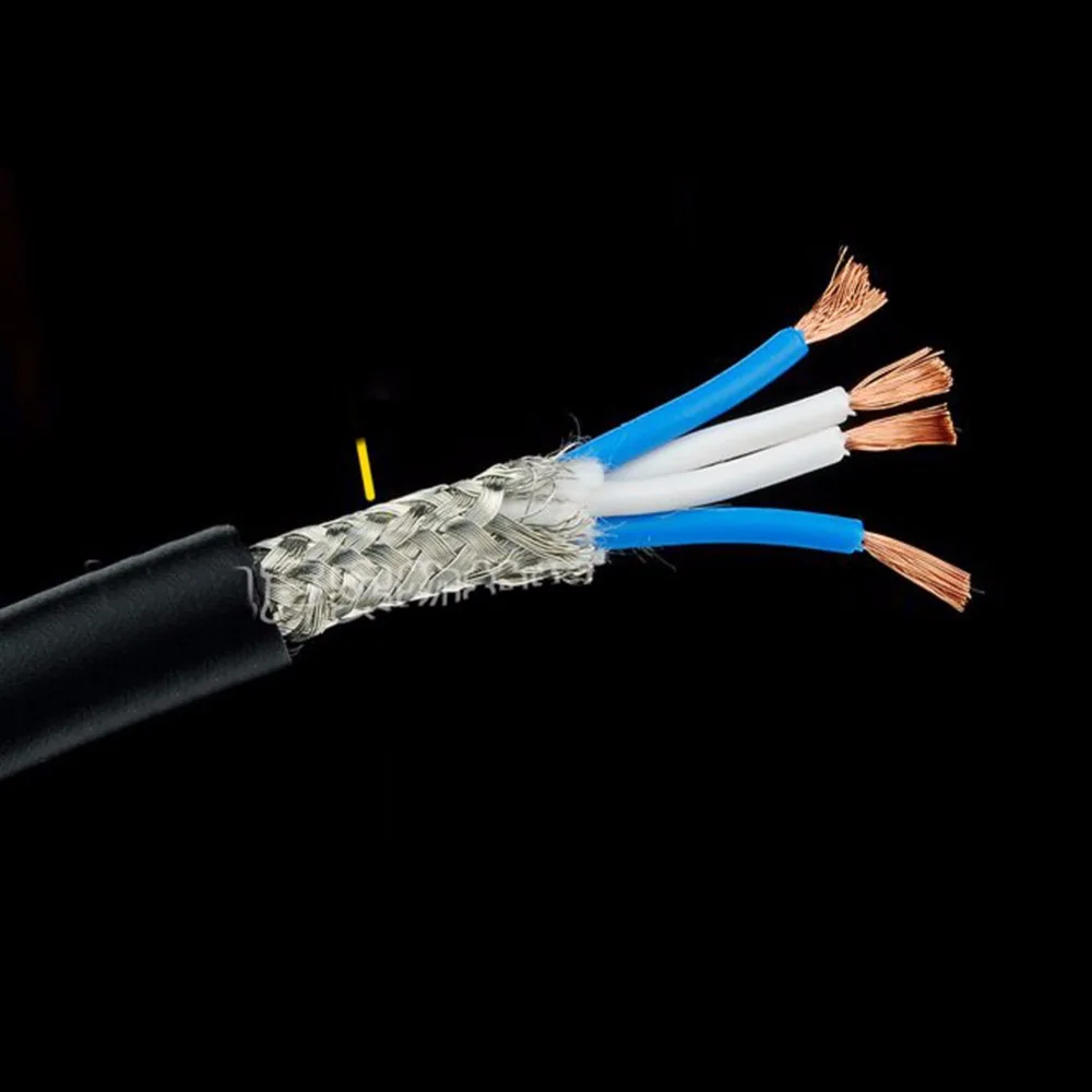 Аудиокабель 3-контактный XLR