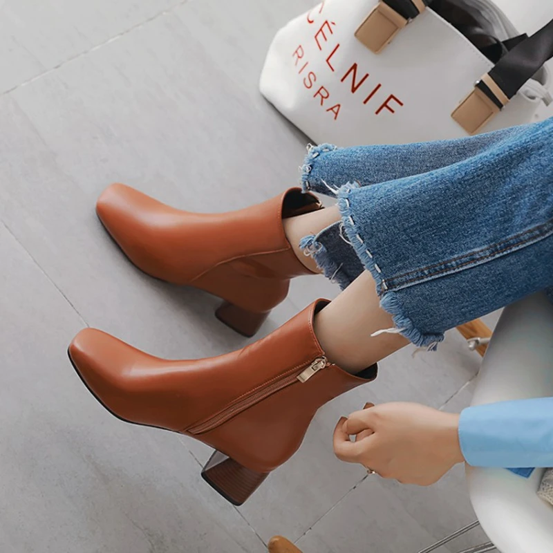 

Женские зимние сапоги на толстом каблуке, 2021-209