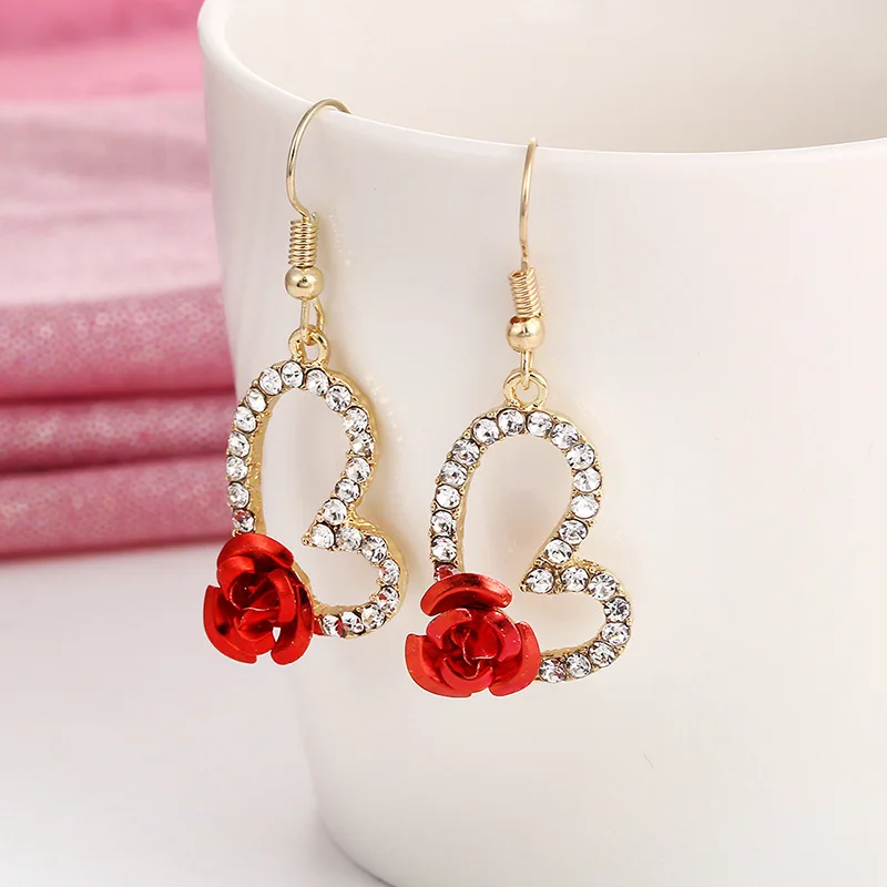 Любовь Сердце Висячие серьги для женщин Винтаж цветок Роза свисающие Кристалл