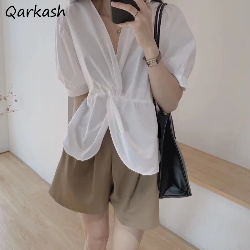 

Женская Асимметричная блузка с рукавами-фонариками и V-образным вырезом