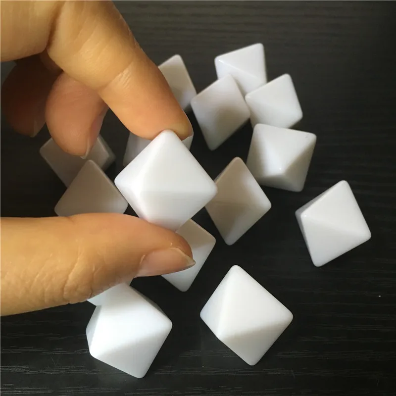 Белые пустые игральные кости D8 для настольных игр длина по бокам 18 мм 15 шт.