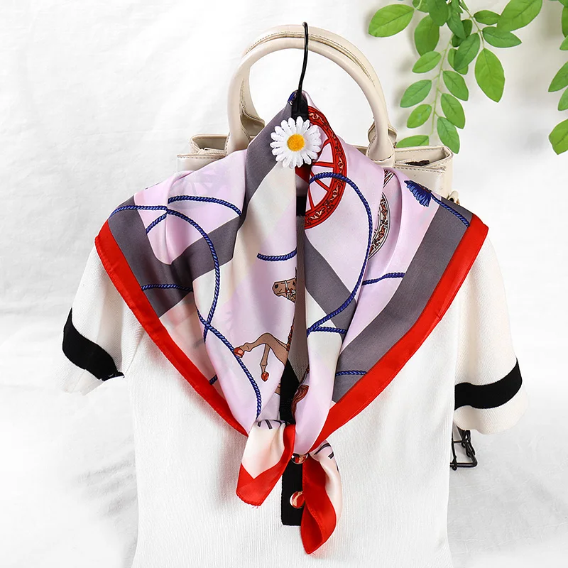 

2021 квадратный шелковый шарф, повязка на голову, женский модный принт, маленькие шарфы на шею, модная повязка для волос, женские банданы, шарф,...