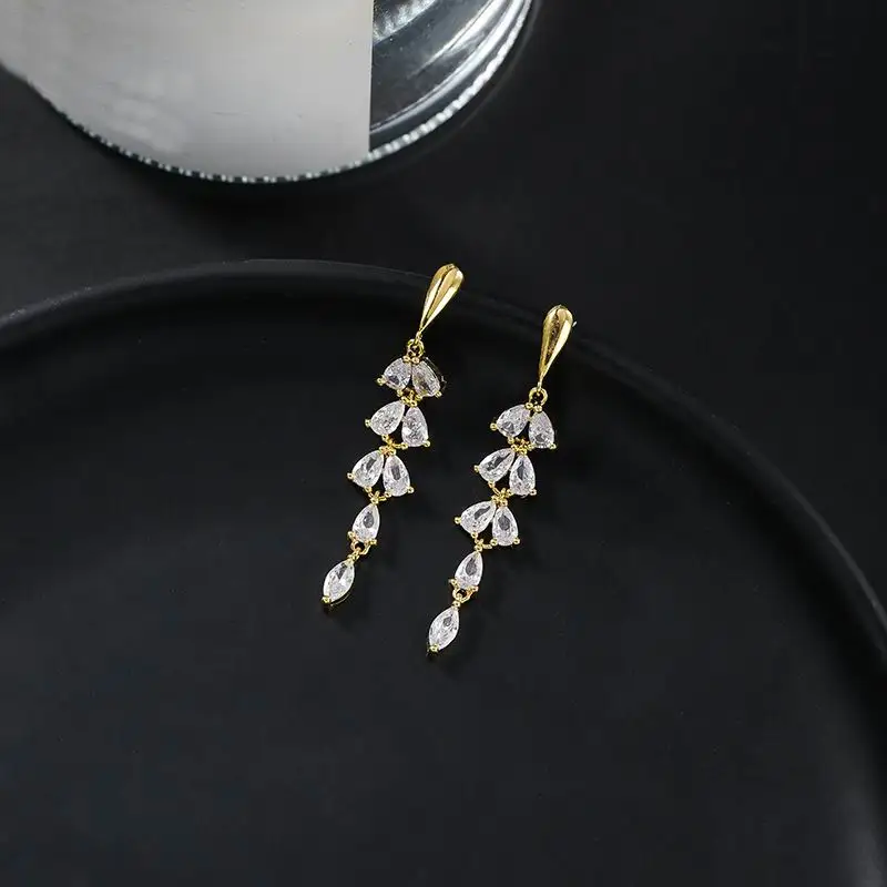 

Korean Zircon Long Earrings For Women 2020 New Jewelry Delicate Simple Earings Bijoux