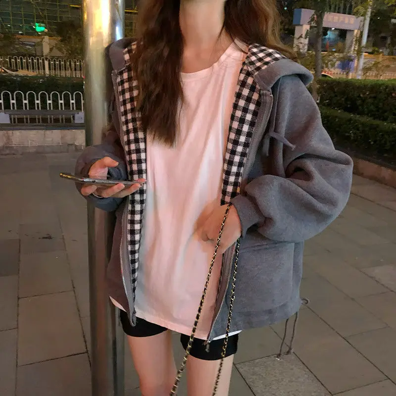 

Autumn And Winter Zipper Jacket Ladies Plaid Loose Korean Version Of The Plaid Stitching Solid Color Shirt