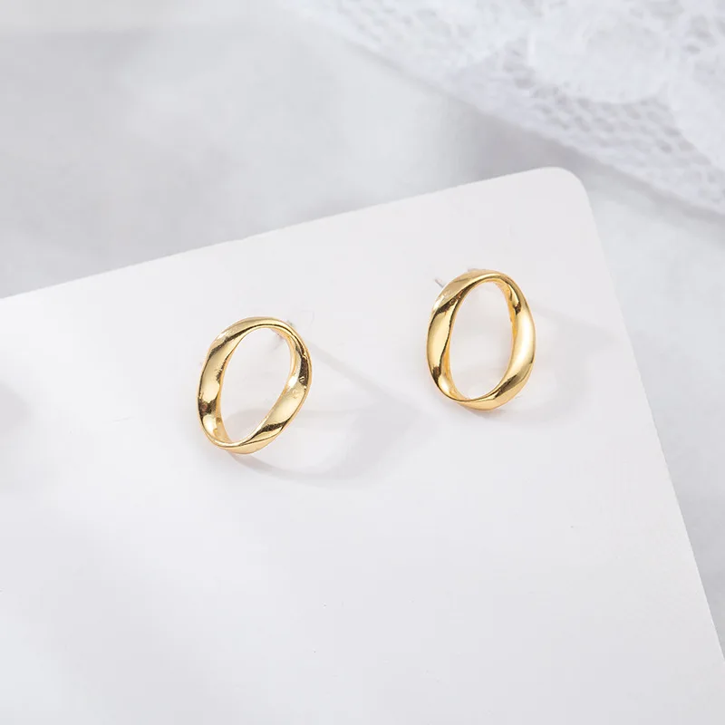 Женские серьги гвоздики с Золотистым Покрытием неправильный овал из