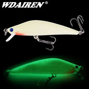 Приманка рыболовная светящаяся, 8 см, 8 г, с трехмерными глазами, с тройными крючками, 1 шт.