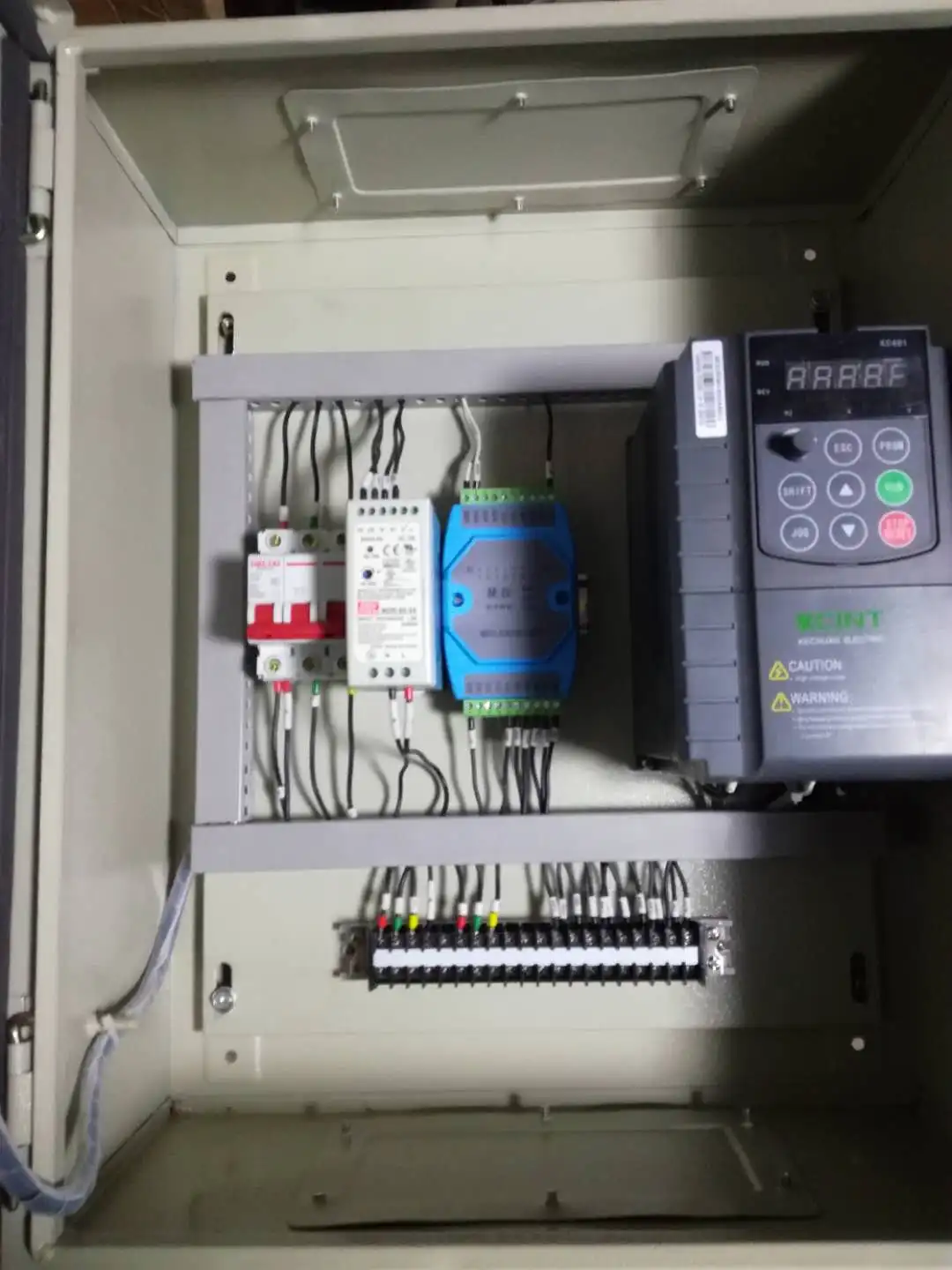 MBSL8RO модуль представляет собой изолированный сбора Modbus RS485 для 8-канальный