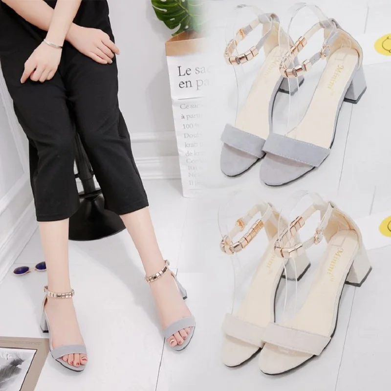 Новинка Лето 2020 очень большие женские сандалии модные дикие римские на высоком