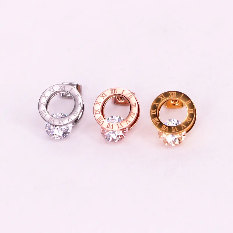 

Roman Numerals Round Clip Sparkling Zircon Stud Earrings Stainless Steel Crystal Woman Jewelry Party Gift
