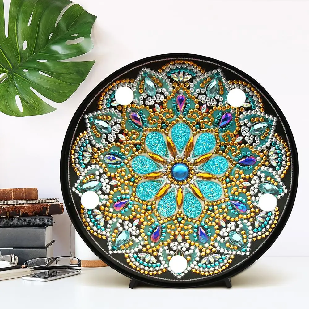 Shirliben New Comming LED Diamond Lamp Hot sale Mandala Pattern Special Shaped Painting Mosaic Rhinestone ZXD060 | Дом и сад