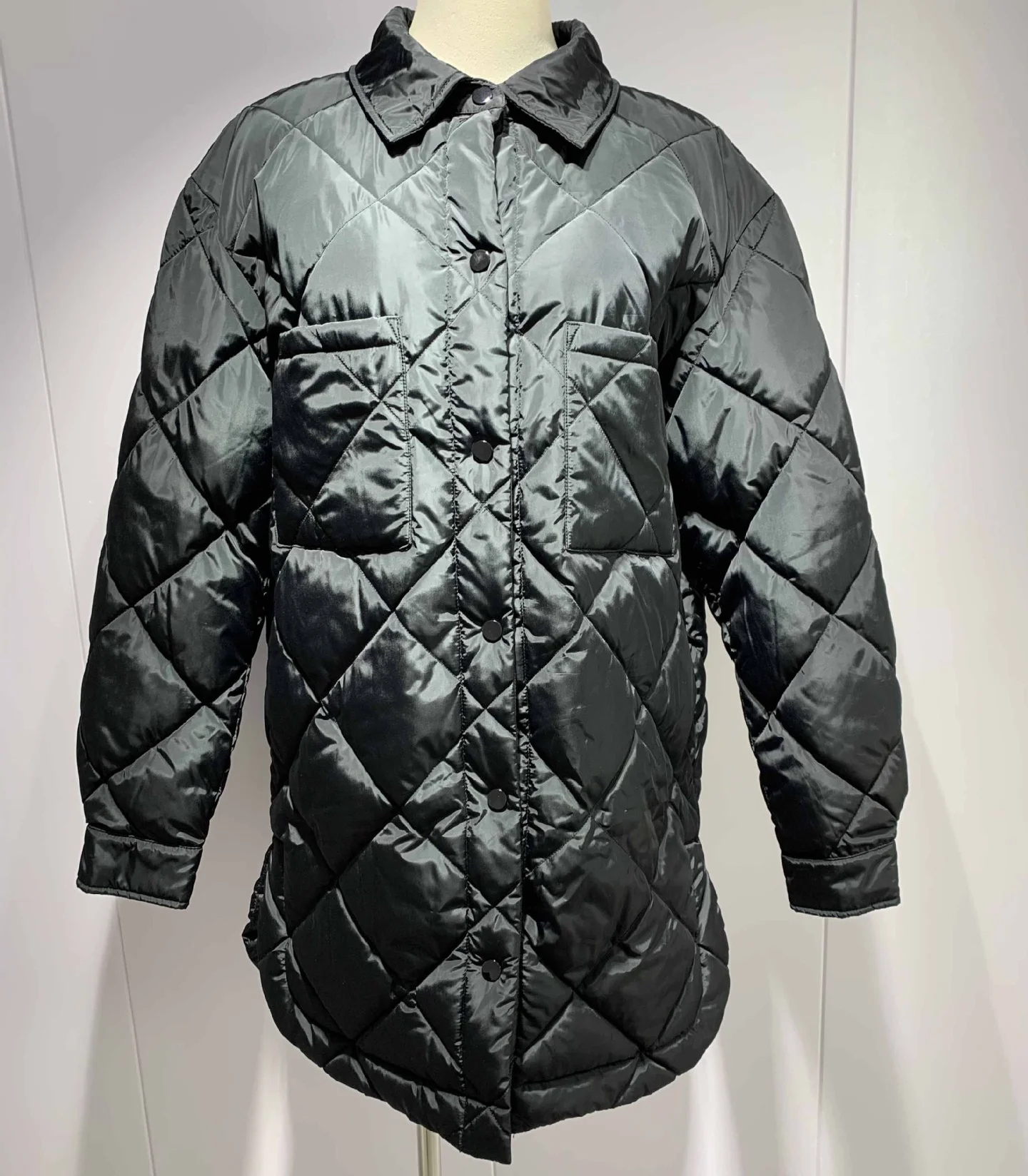 

2021 Winter Down Jacket Retro Zipper Korean Version Loose Solid Color Thick Velvet Elegant Commuter Winter Coat Women