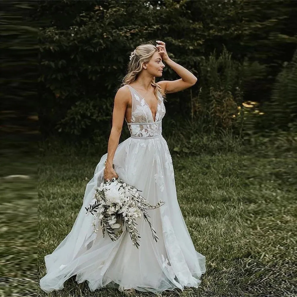 

Elegant Lace Appliques Beach Wedding Dress A-Line Deep V Neck Boho Tulle Bride Dresses Open Back Custom Made Vestido De Novia