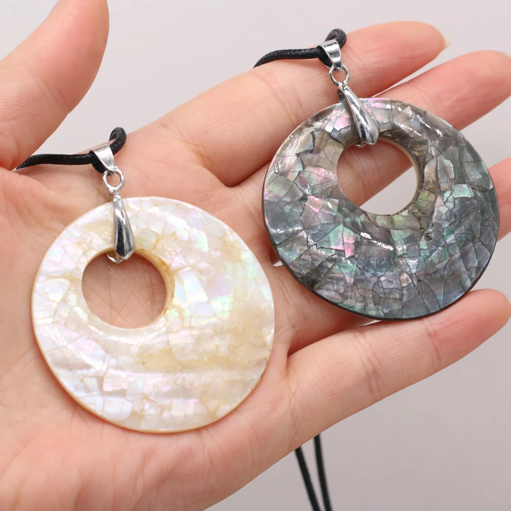 

Wholesale Natural Shell Alloy Pendant Necklace Ring Shape Handmade Crafts DIY Sweater Chain Accessories Making 50x50mm