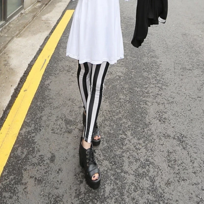 

Fashion Ms Thin Style Black and White Vertical Stripes Leggings Breathable Pencil Pants Wholesale
